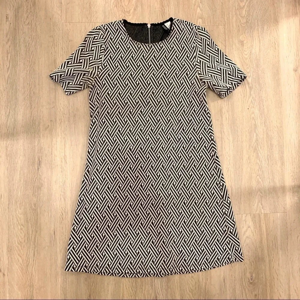 H&M textured dress‎